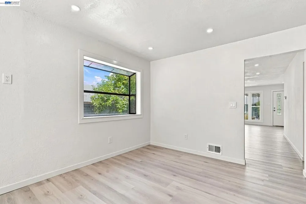931 Hargus Ave Vallejo, CA 94591