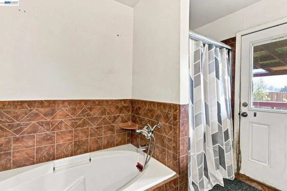 5940 Victoria Ln Livermore, CA 94550
