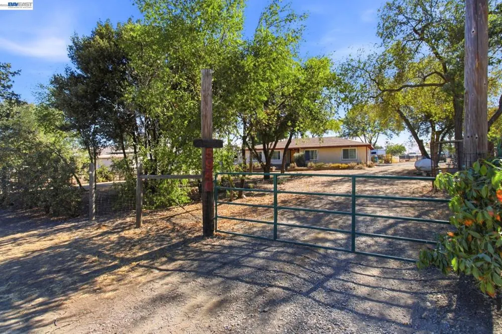 5940 Victoria Ln Livermore, CA 94550