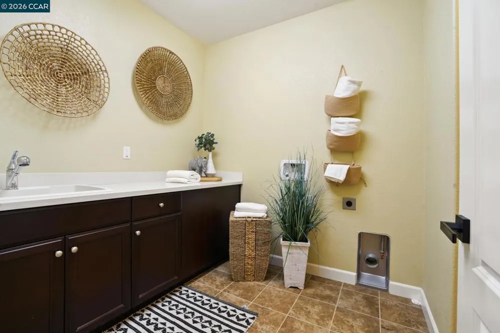 1390 Springdale Ct. Brentwood, CA 94513