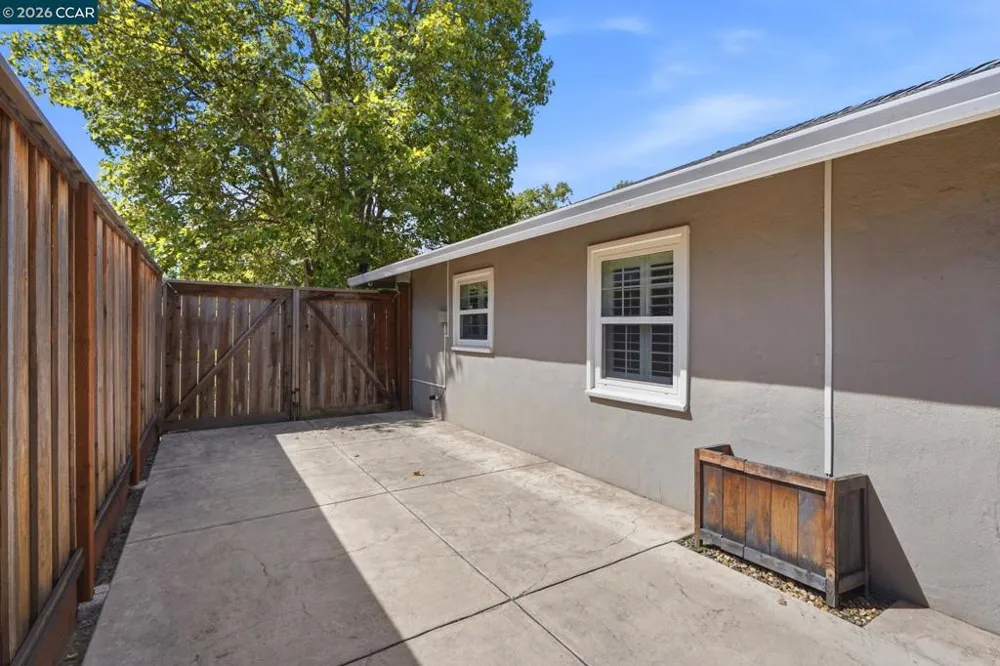 166 Cynthia Dr Pleasant Hill, CA 94523