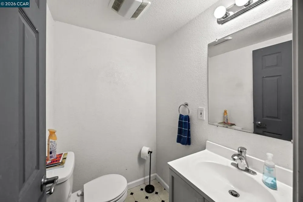 37 Cornell Ct Pleasant Hill, CA 94523