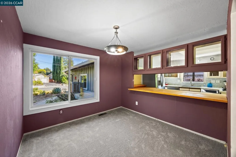37 Cornell Ct Pleasant Hill, CA 94523