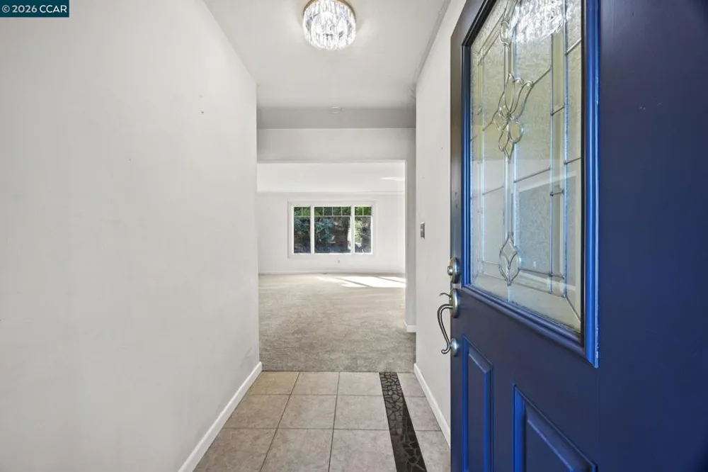 37 Cornell Ct Pleasant Hill, CA 94523
