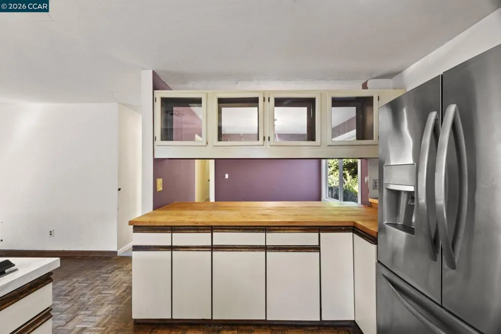 37 Cornell Ct Pleasant Hill, CA 94523