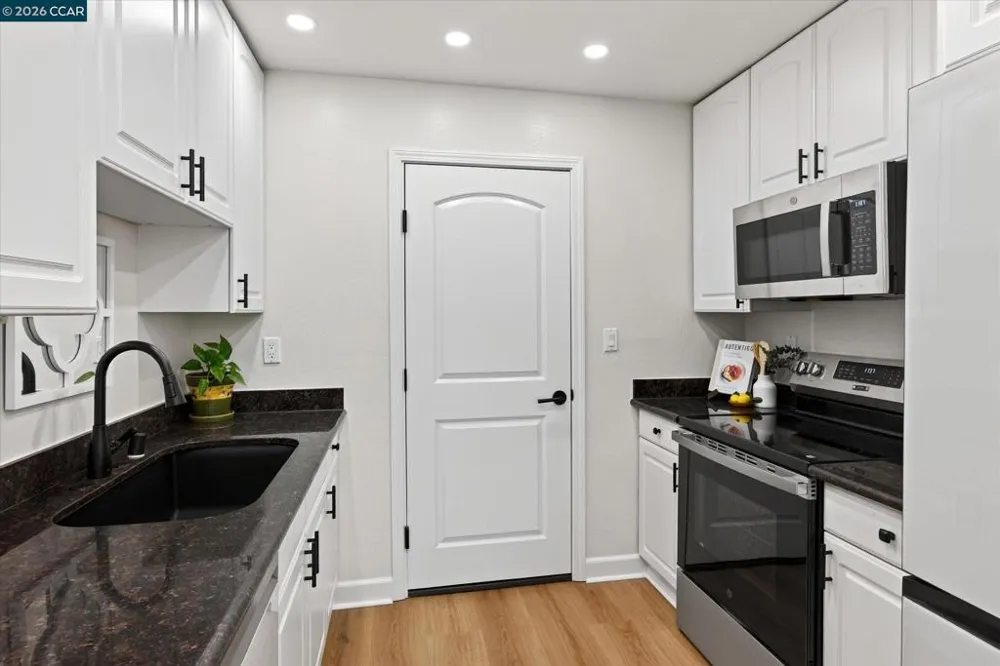 584 Mission Pl Danville, CA 94526