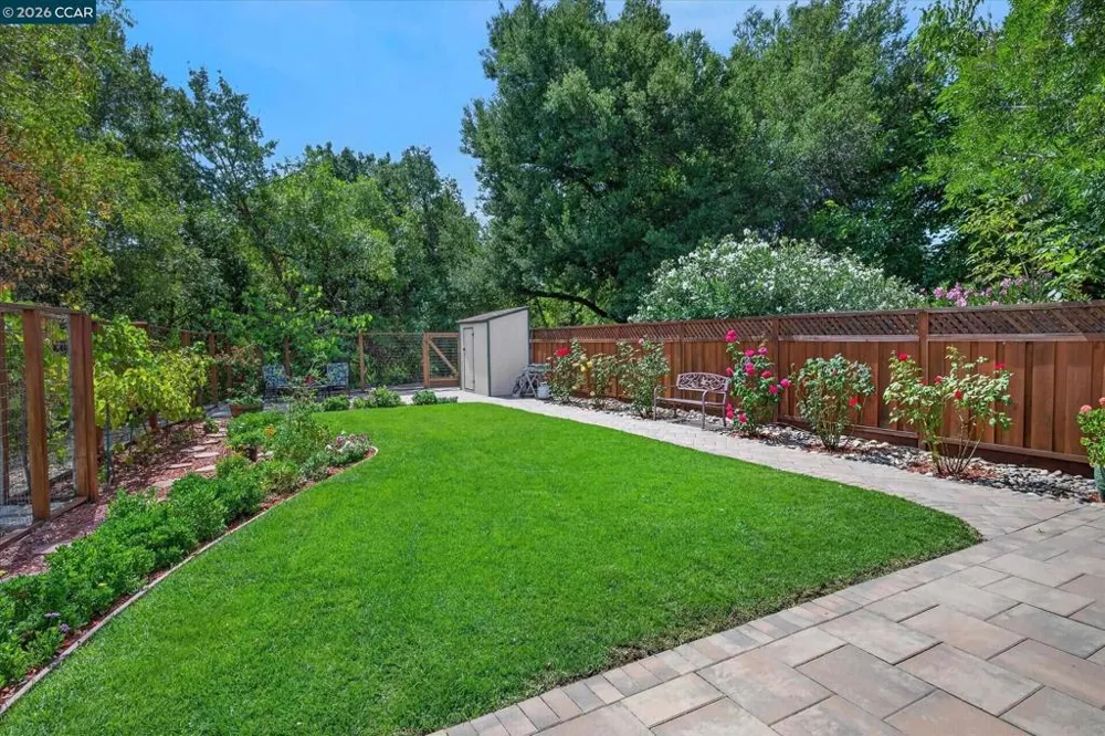 584 Mission Pl Danville, CA 94526