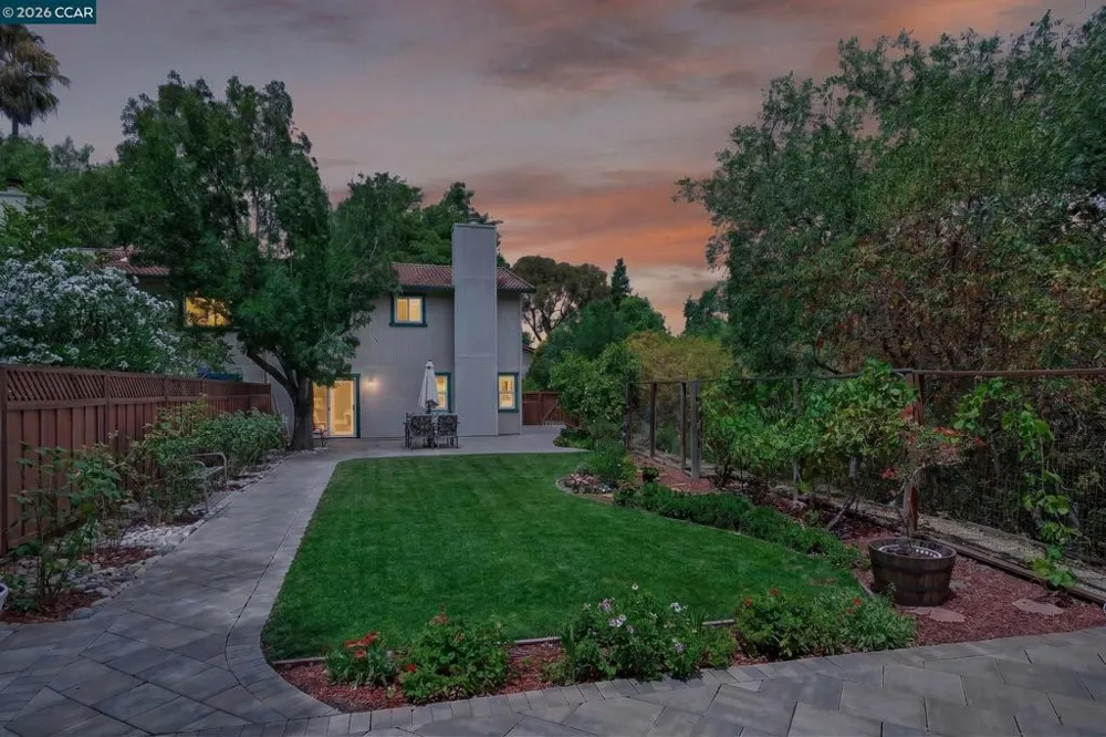 584 Mission Pl Danville, CA 94526