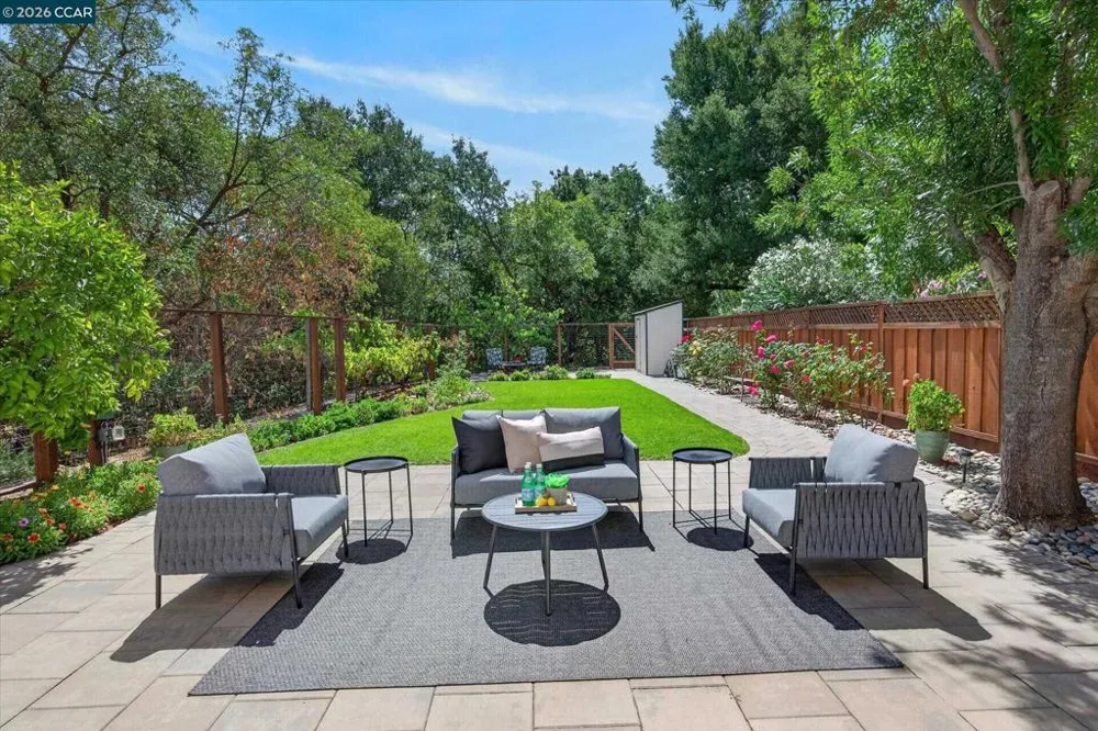 584 Mission Pl Danville, CA 94526