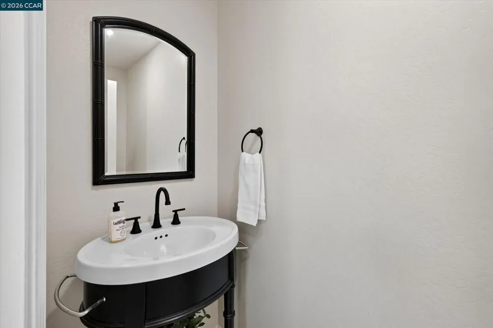 584 Mission Pl Danville, CA 94526