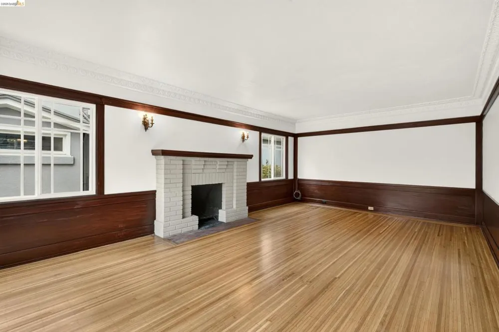 846 Mandana Blvd Oakland, CA 94610