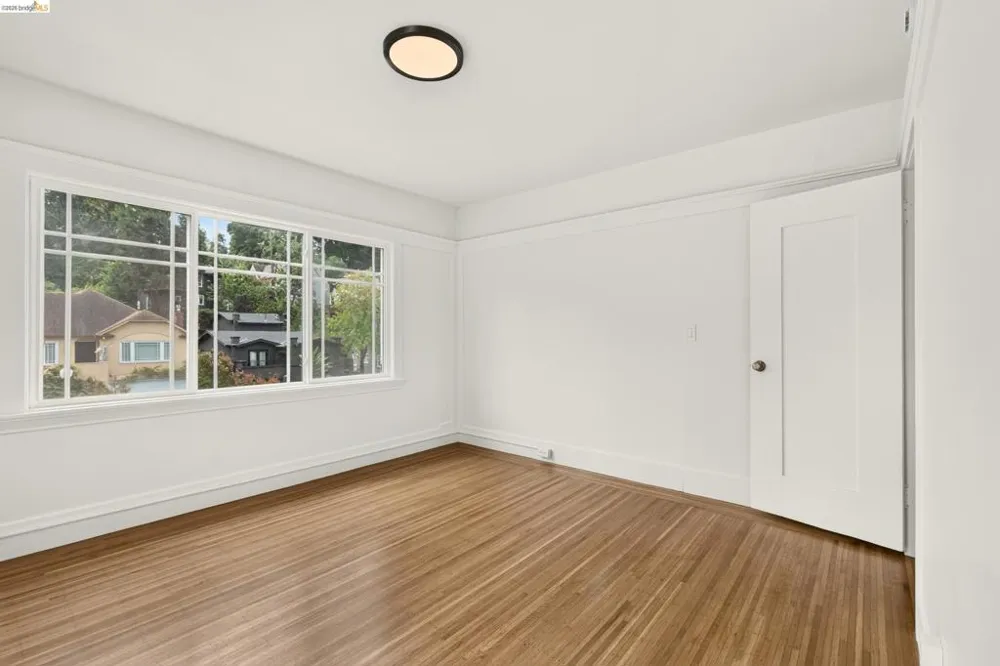846 Mandana Blvd Oakland, CA 94610