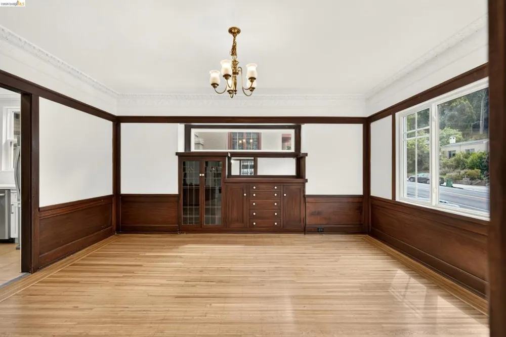 846 Mandana Blvd Oakland, CA 94610