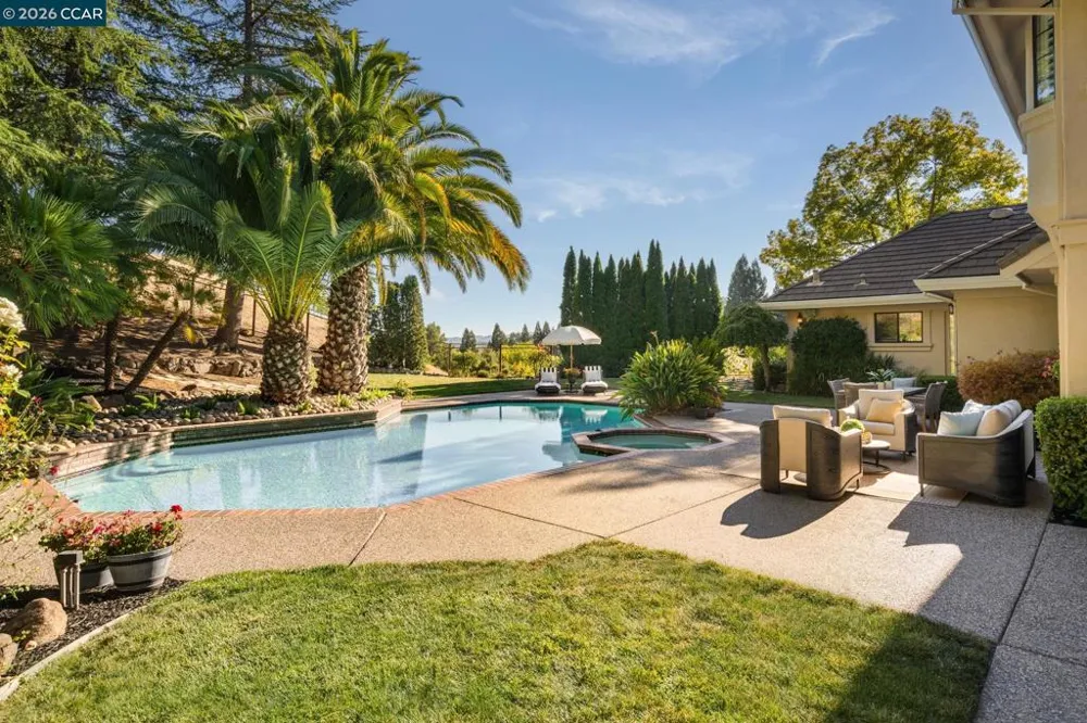 10 Bent Oak Ct Danville, CA 94506