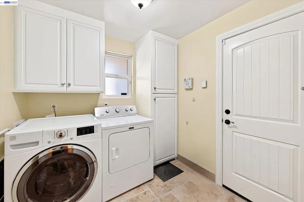 4576 Del Valle Pkwy Pleasanton, CA 94566