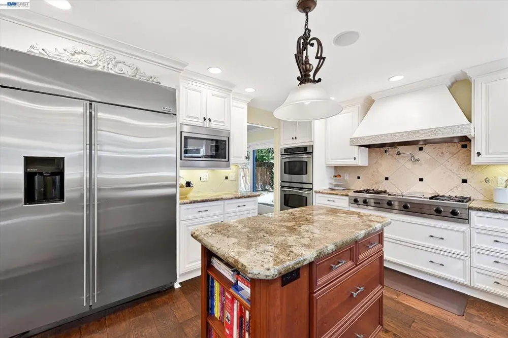 4576 Del Valle Pkwy Pleasanton, CA 94566