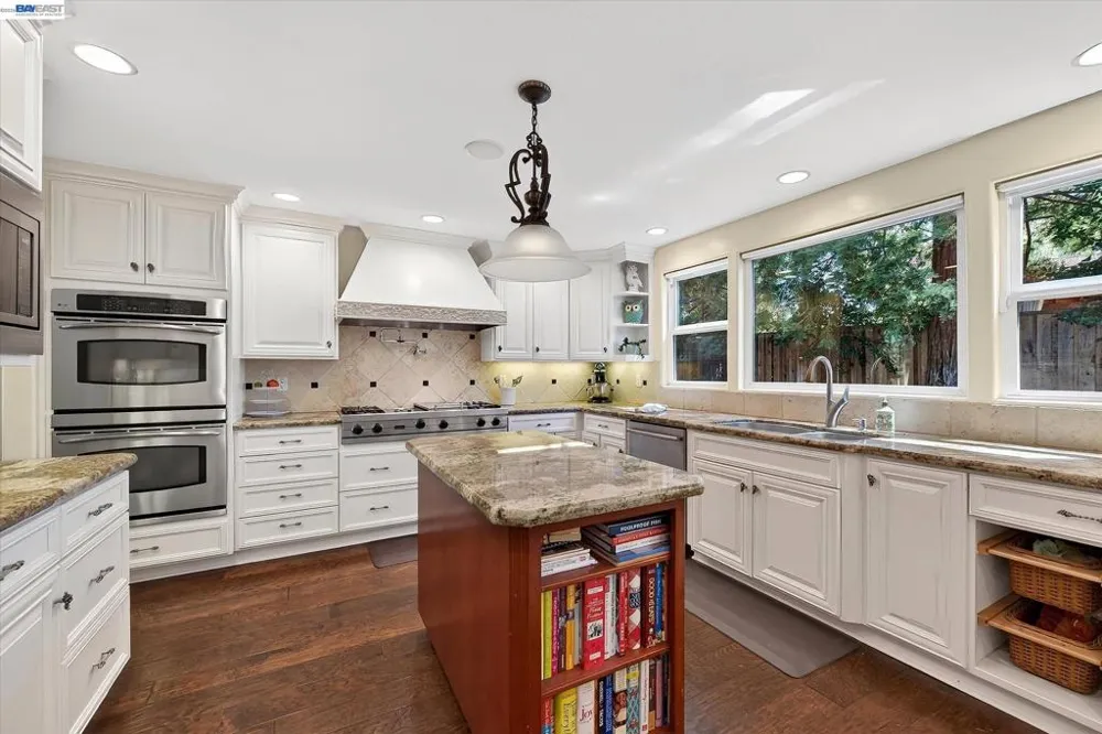 4576 Del Valle Pkwy Pleasanton, CA 94566