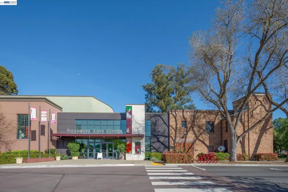 4576 Del Valle Pkwy Pleasanton, CA 94566