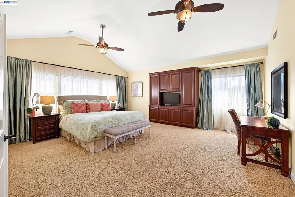 4576 Del Valle Pkwy Pleasanton, CA 94566