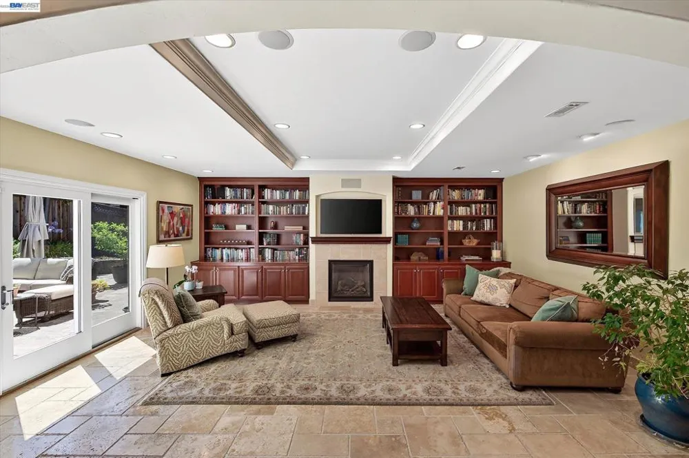 4576 Del Valle Pkwy Pleasanton, CA 94566