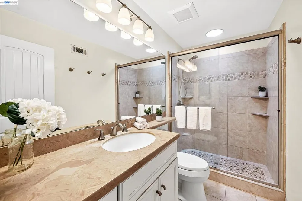 4576 Del Valle Pkwy Pleasanton, CA 94566