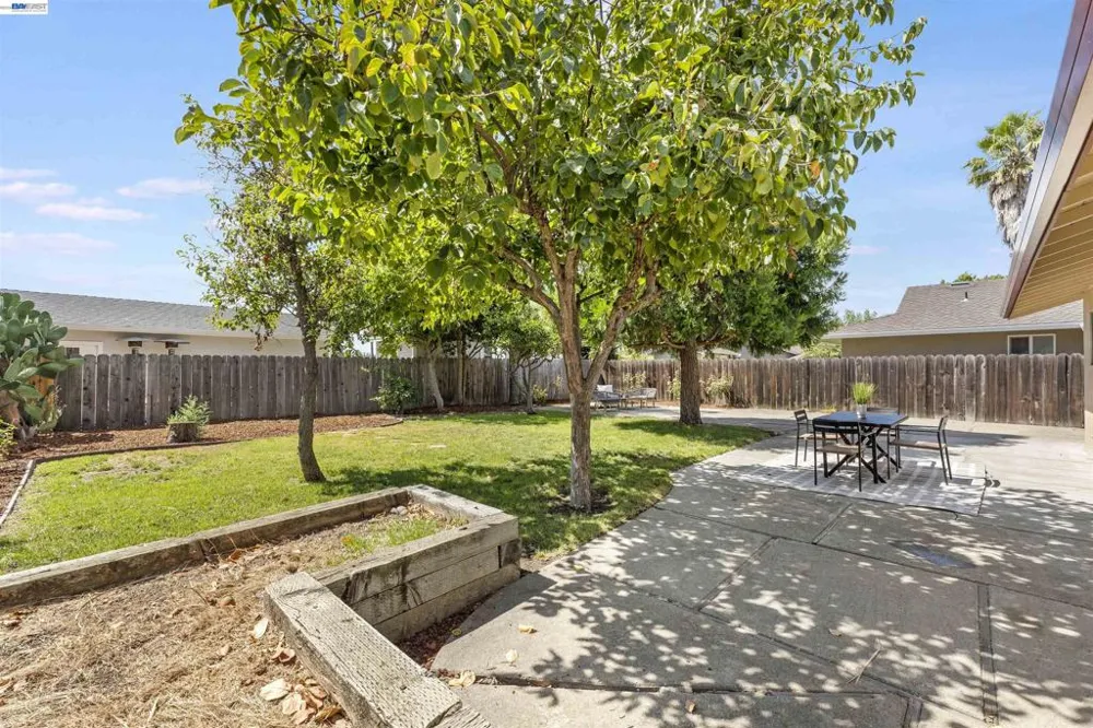 5253 Iris Way Livermore, CA 94551