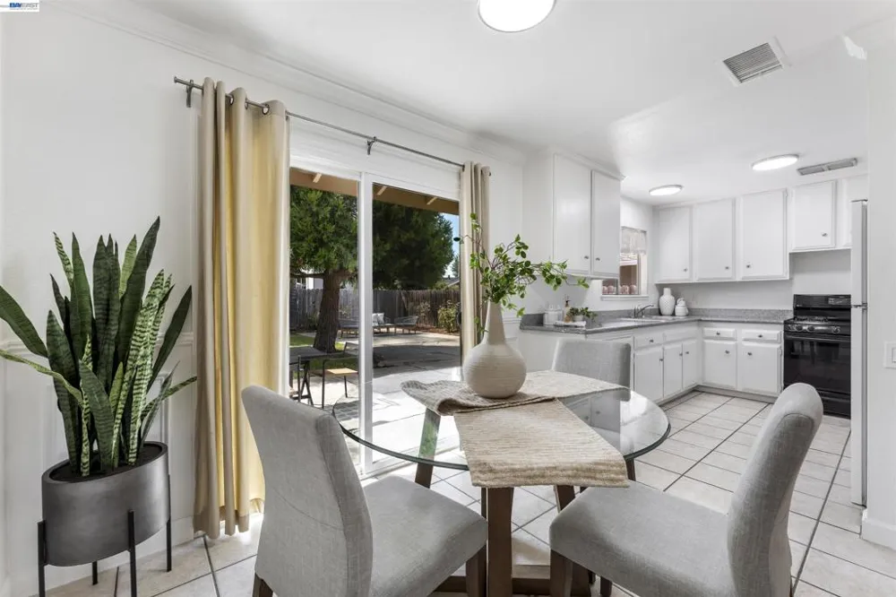 5253 Iris Way Livermore, CA 94551