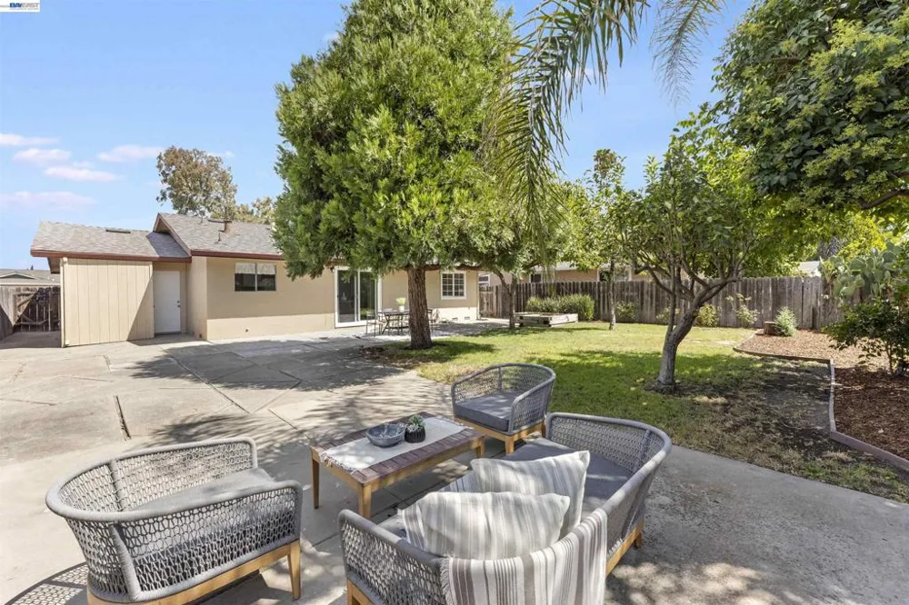 5253 Iris Way Livermore, CA 94551