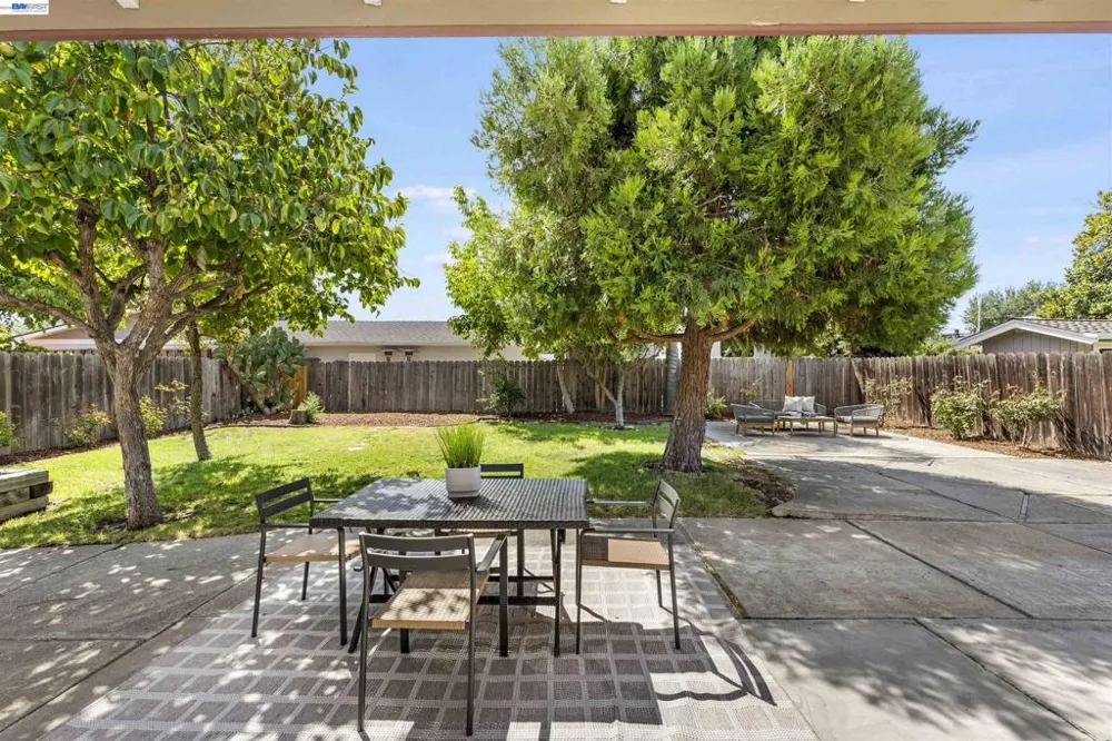 5253 Iris Way Livermore, CA 94551