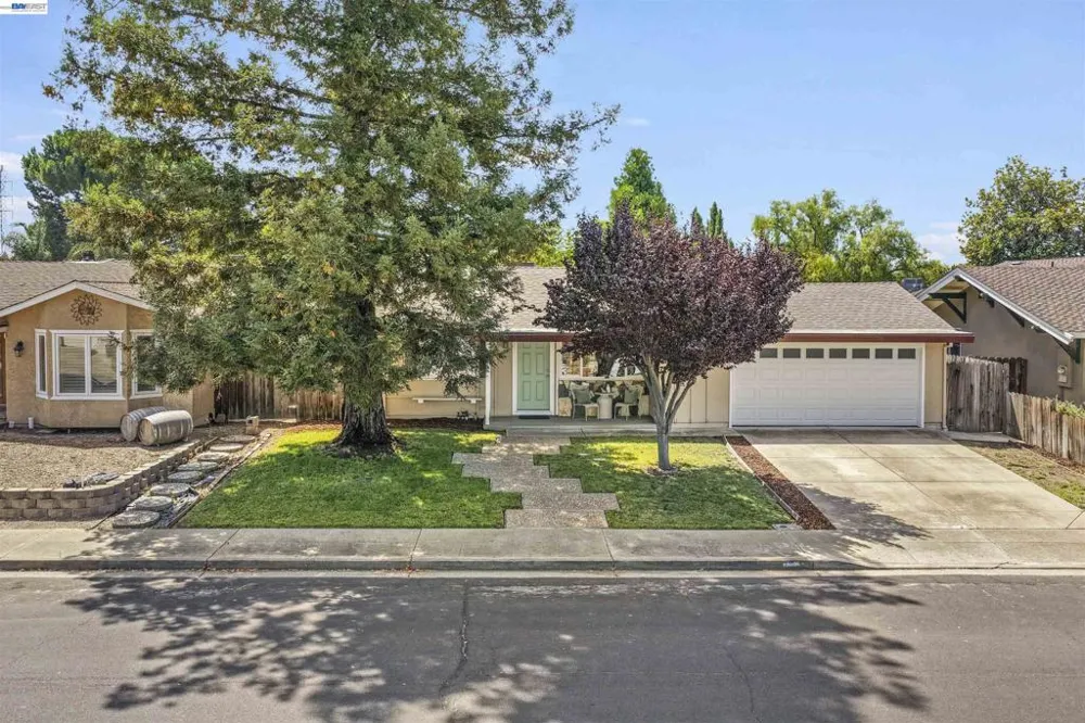 5253 Iris Way Livermore, CA 94551