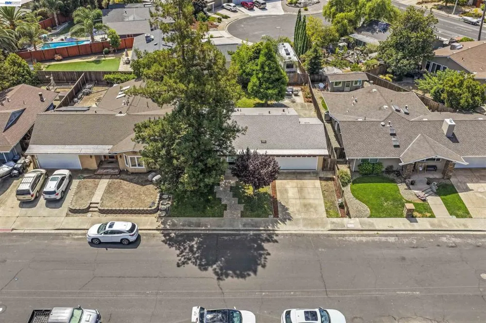 5253 Iris Way Livermore, CA 94551