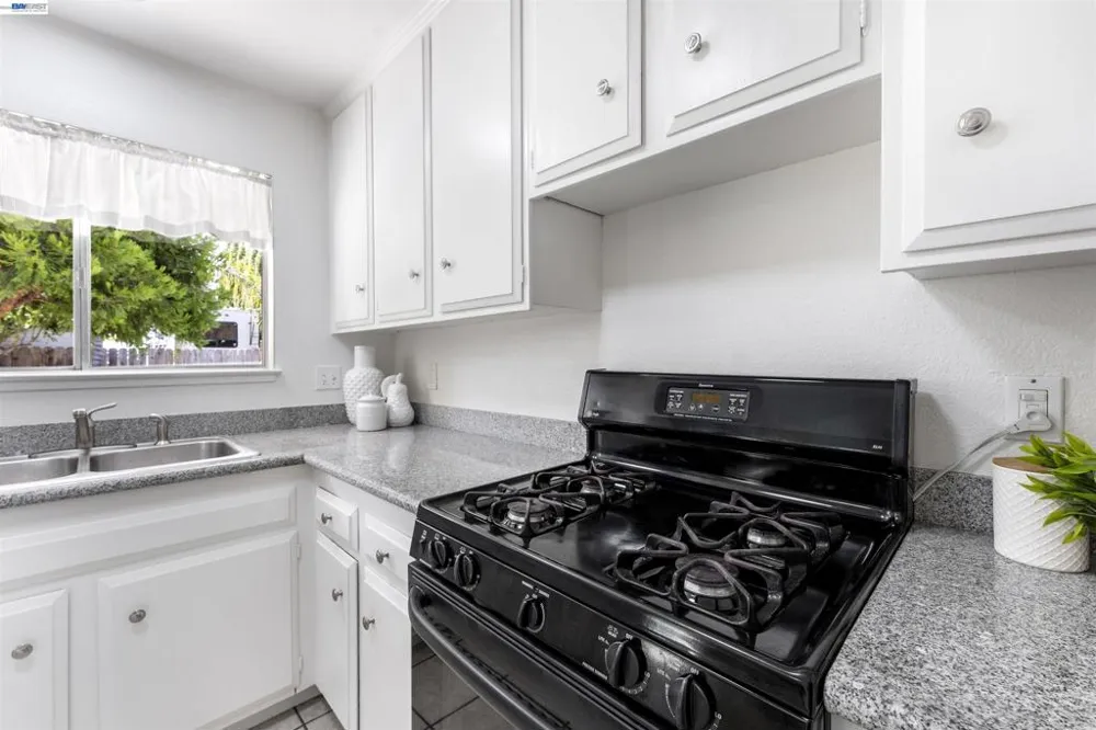 5253 Iris Way Livermore, CA 94551