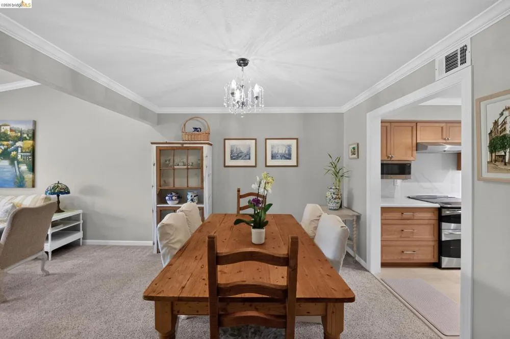 2608 Saklan Indian Drive ##3, Entry 4 Walnut Creek, CA 94595