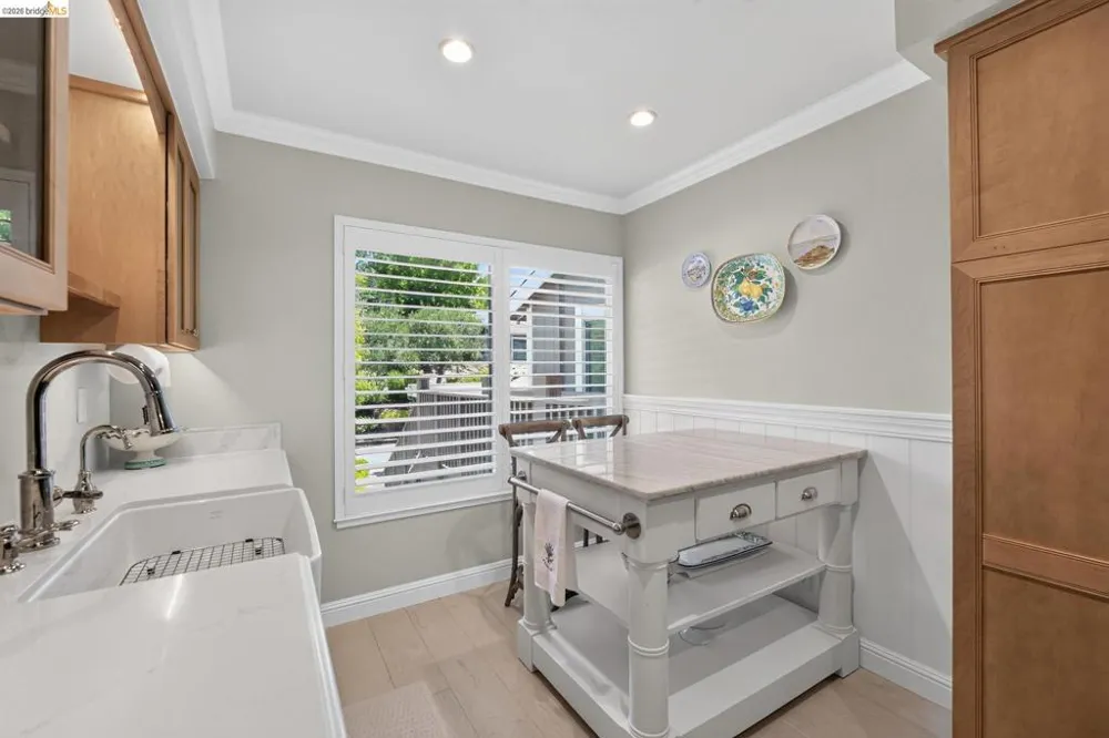2608 Saklan Indian Drive ##3, Entry 4 Walnut Creek, CA 94595
