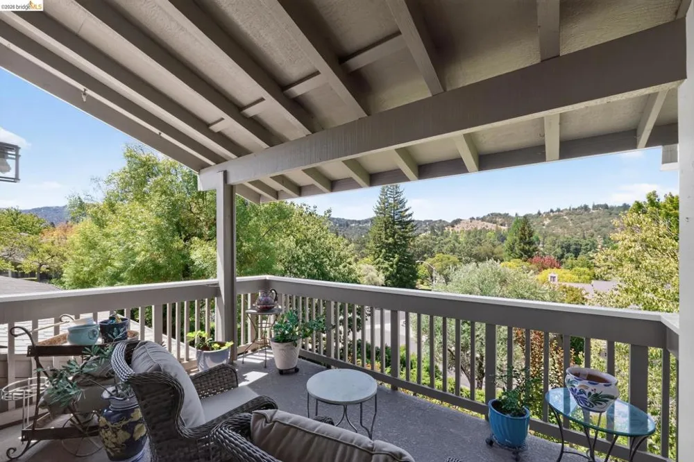 2608 Saklan Indian Drive ##3, Entry 4 Walnut Creek, CA 94595