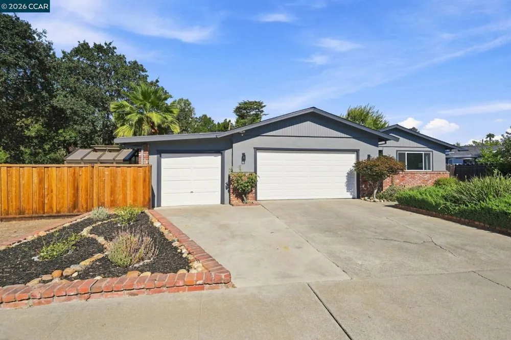 1445 Bassett Dr Concord, CA 94521