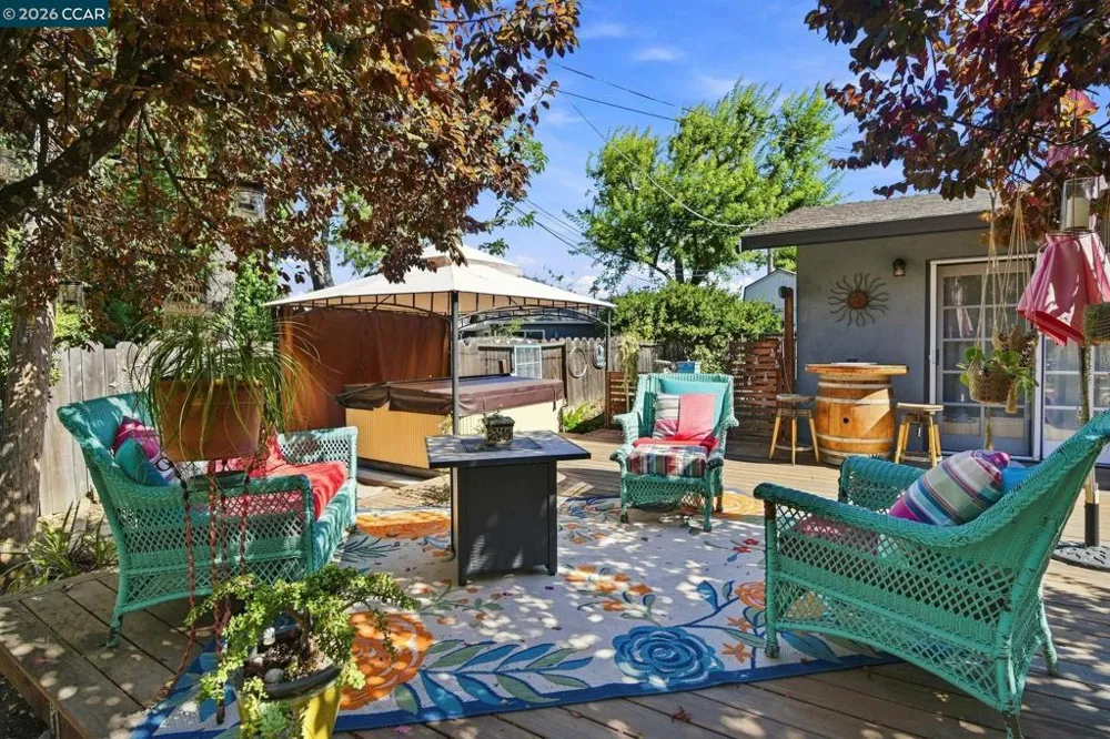 1445 Bassett Dr Concord, CA 94521