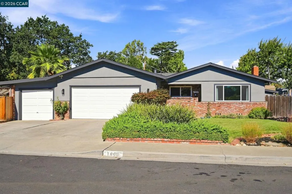 1445 Bassett Dr Concord, CA 94521