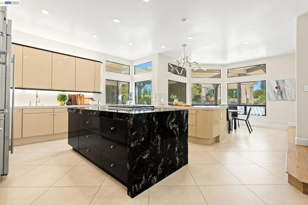 2338 Victoria Ct Livermore, CA 94550