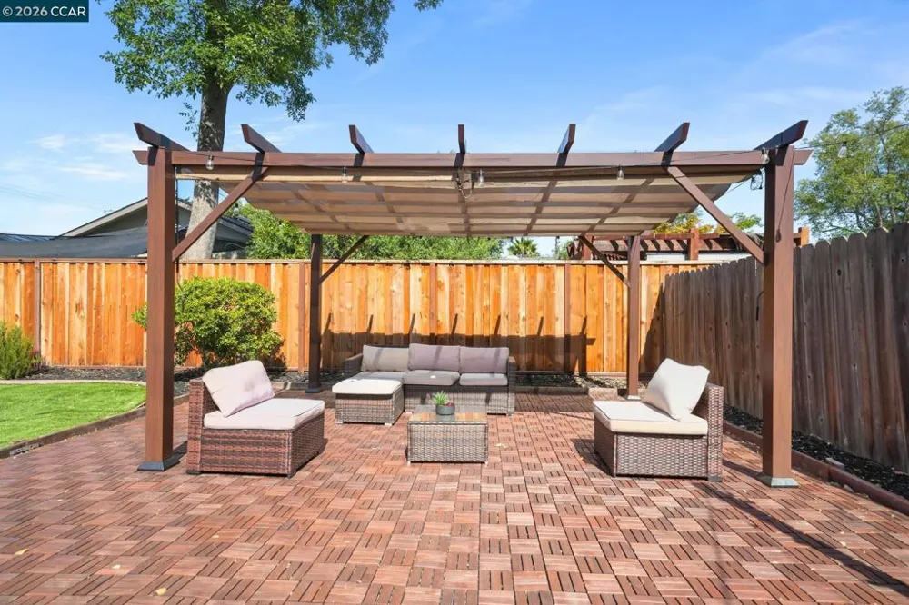1555 Violet Way Pleasant Hill, CA 94523