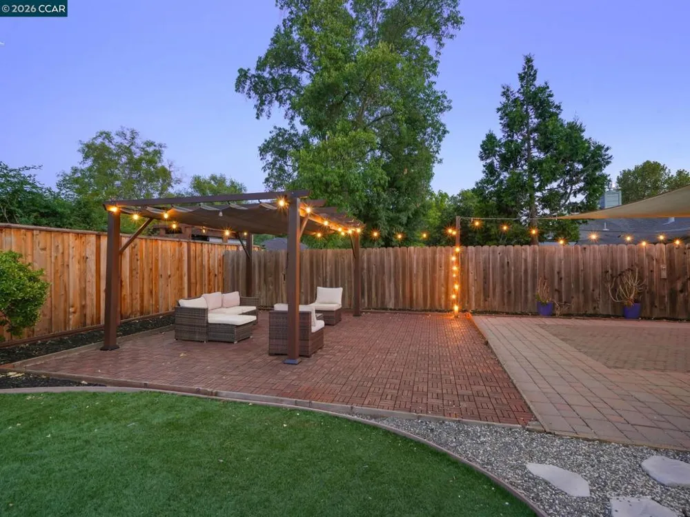 1555 Violet Way Pleasant Hill, CA 94523