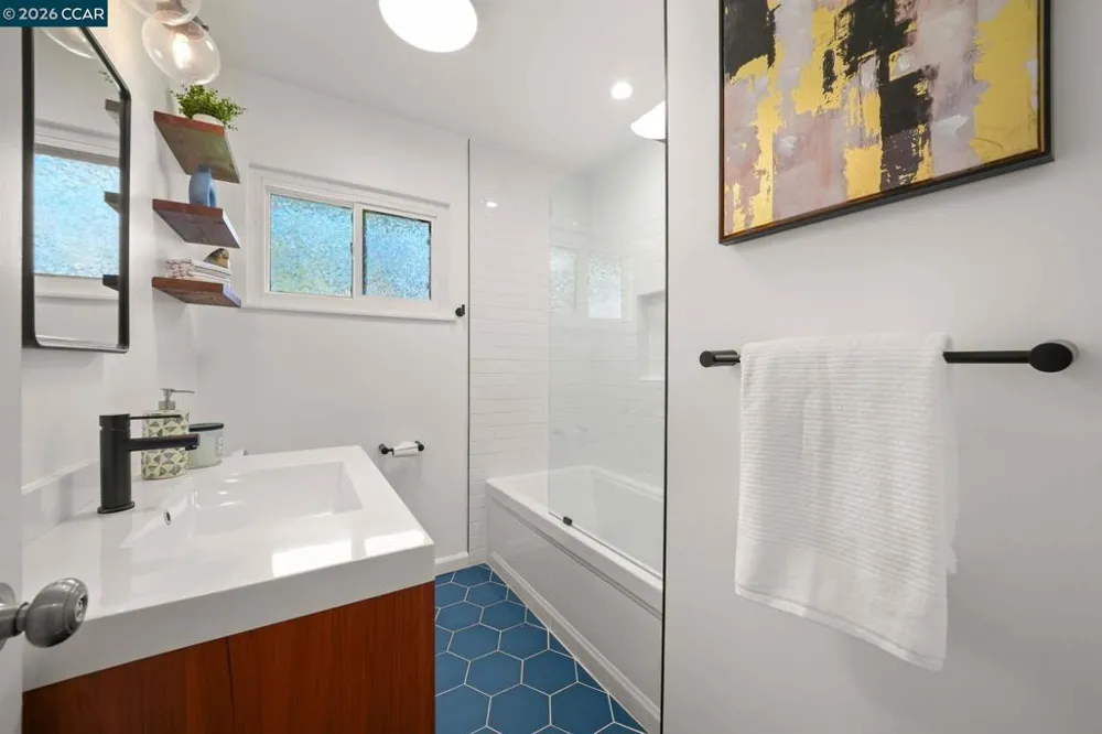 1555 Violet Way Pleasant Hill, CA 94523
