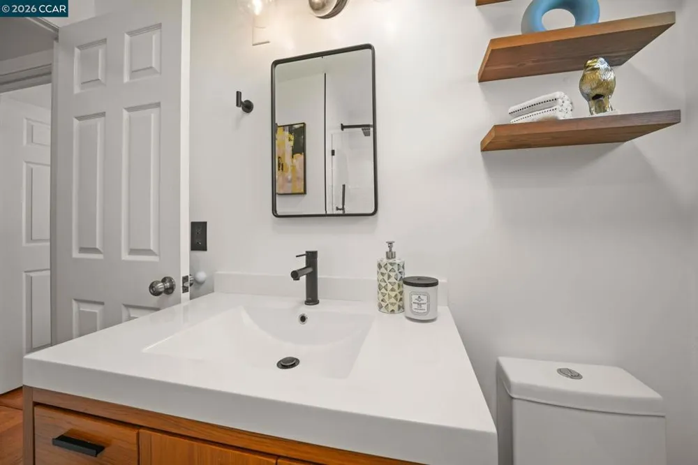 1555 Violet Way Pleasant Hill, CA 94523