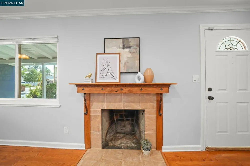 1555 Violet Way Pleasant Hill, CA 94523