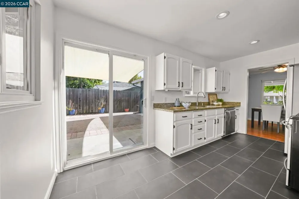 1555 Violet Way Pleasant Hill, CA 94523