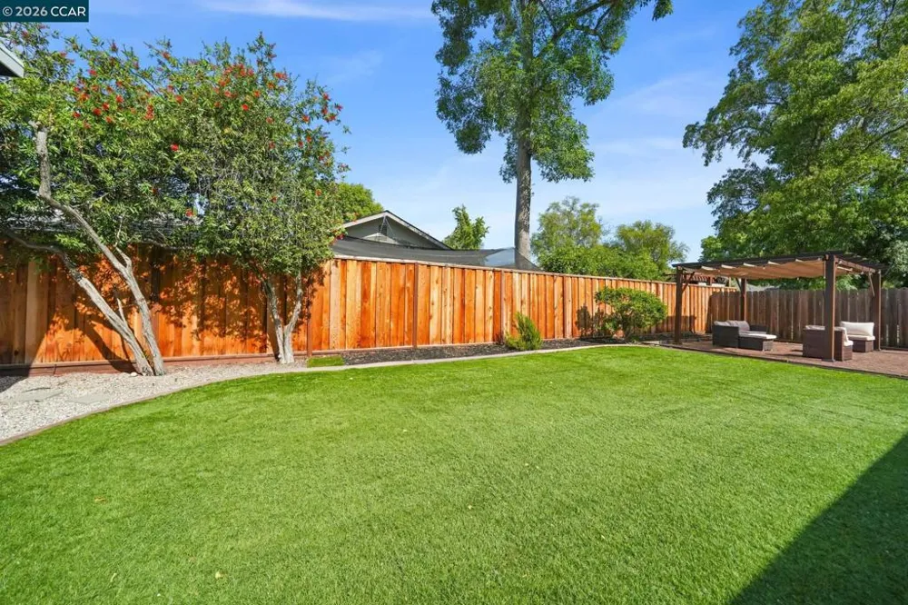 1555 Violet Way Pleasant Hill, CA 94523