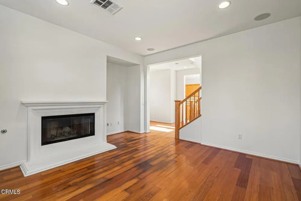 368 E B STREET Port Hueneme, CA 93041