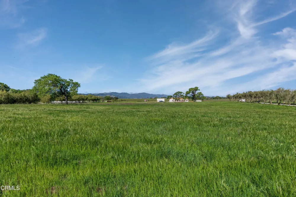White Oak Road Santa Ynez, CA 93460