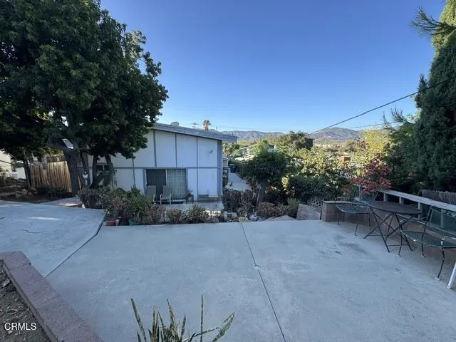 935 E Hillcrest Drive Thousand Oaks, CA 91360