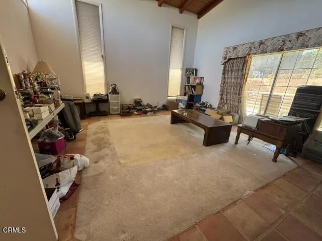 935 E Hillcrest Drive Thousand Oaks, CA 91360